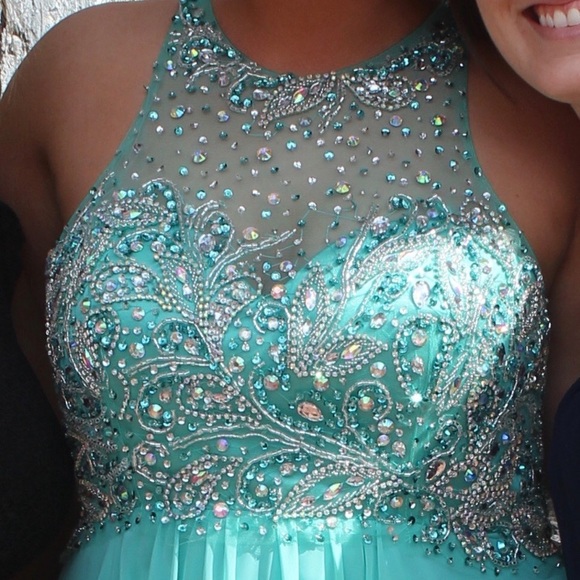 Faviana prom dress! - Picture 6 of 6